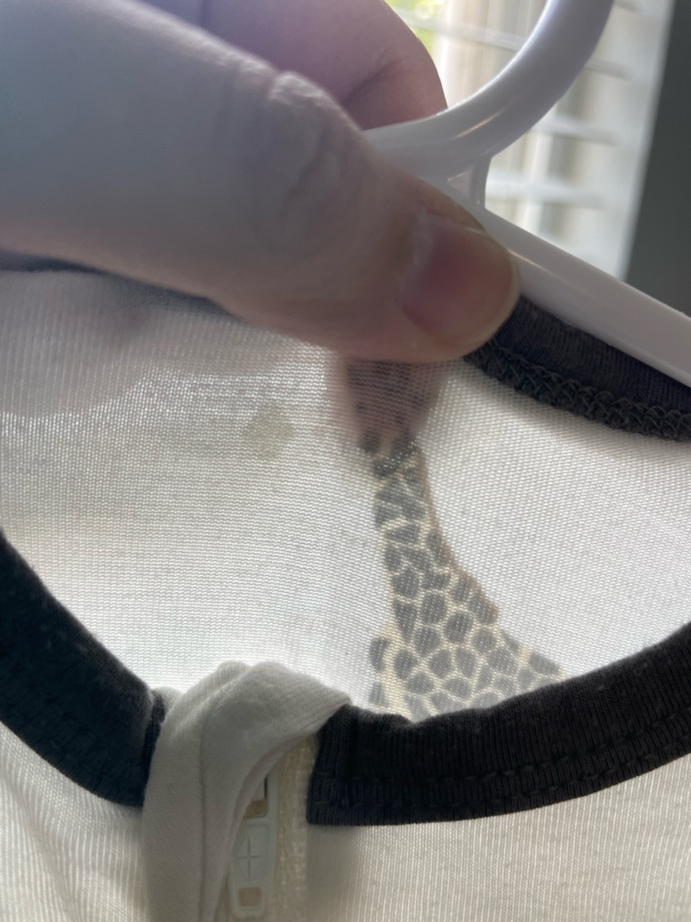 Kyte Baby Giraffe Print Neutral Bamboo Sleeper - Picture 6 of 8